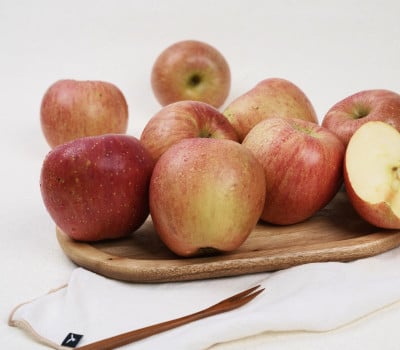 [고국배송] GAP, 저탄소 인증 충주 사과 5kg (선물용)